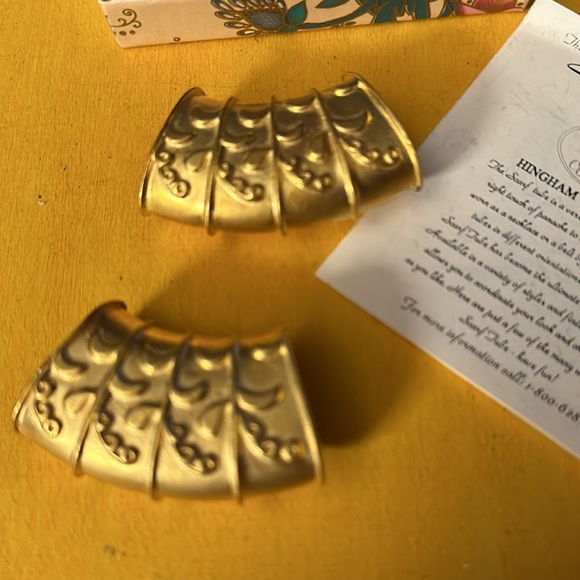 New Pair of Gold Ann Cahill Scarf Tubes - Picture 4 of 8